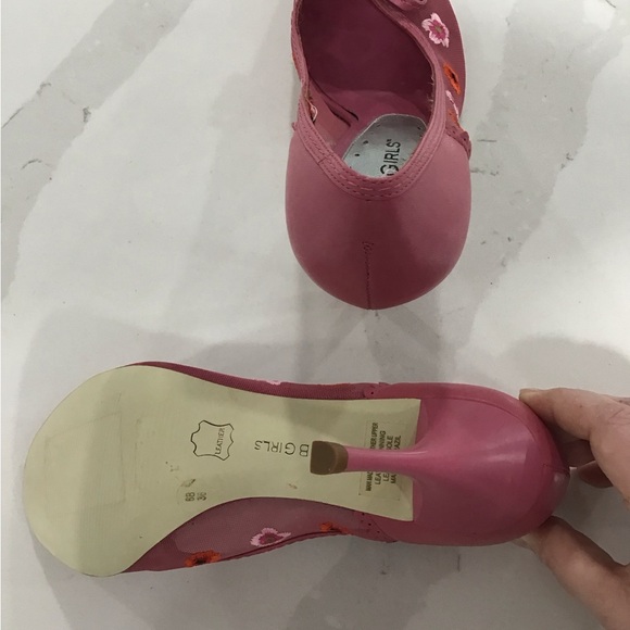 BCBGirls Pink Flower Mesh Peeptoe sz. 6 - Picture 4 of 7